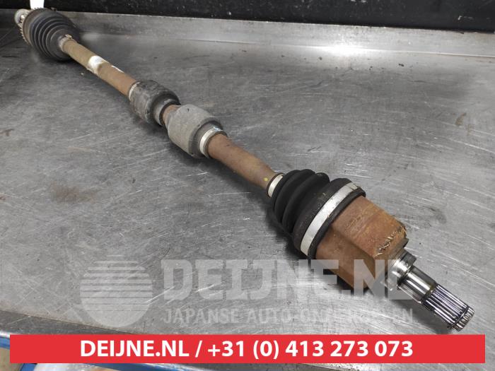 Front drive shaft, right from a Hyundai iX35 (LM) 1.6 GDI 16V 2011