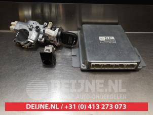 Usagé Kit serrure cylindre (complet) Subaru Impreza III (GH/GR) 1.5 R 16V AWD Prix sur demande proposé par V.Deijne Jap.Auto-onderdelen BV