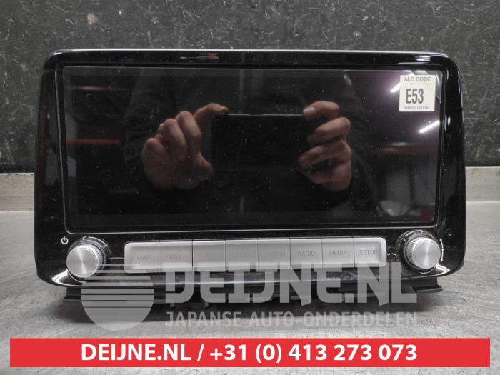 Begagnade Radio Hyundai Kona (OS) 64 kWh Pris € 350,00 Marginaltabell erbjuds av V.Deijne Jap.Auto-onderdelen BV