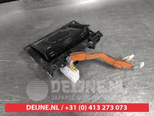 Used Draadloze oplader Hyundai Kona (OS) 1.6 GDi HEV 16V Price on request offered by V.Deijne Jap.Auto-onderdelen BV