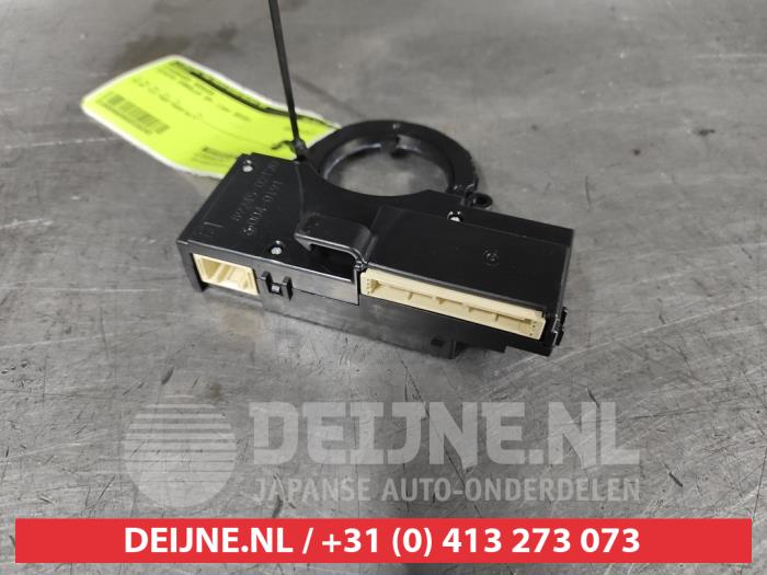 Begagnade Styrvinkelsensor Toyota Corolla (E21/EA1/EH1) 1.8 16V Hybrid Pris € 75,00 Marginaltabell erbjuds av V.Deijne Jap.Auto-onderdelen BV