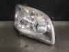 Headlight, right from a Toyota Avensis Wagon (T25/B1E), 2003 / 2008 2.2 D-4D 16V D-CAT, Combi/o, Diesel, 2,231cc, 130kW (177pk), FWD, 2ADFHV, 2005-07 / 2008-11, ADT251; SB1EB 2008