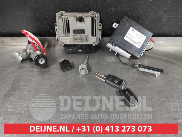 Used Engine management computer Kia Sportage (SL) 1.7 CRDi 16V 4x2 Price € 150,00 Margin scheme offered by V.Deijne Jap.Auto-onderdelen BV