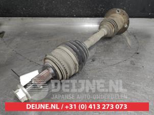 Used Front drive shaft, right Mitsubishi Pajero Hardtop (V6/7) 3.2 DI-D 16V Price on request offered by V.Deijne Jap.Auto-onderdelen BV