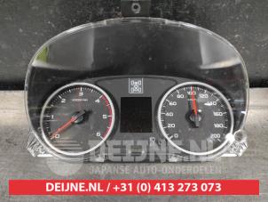 Używane Licznik kilometrów KM Mitsubishi L-200 2.4 Clean Diesel 4WD Cena na żądanie oferowane przez V.Deijne Jap.Auto-onderdelen BV