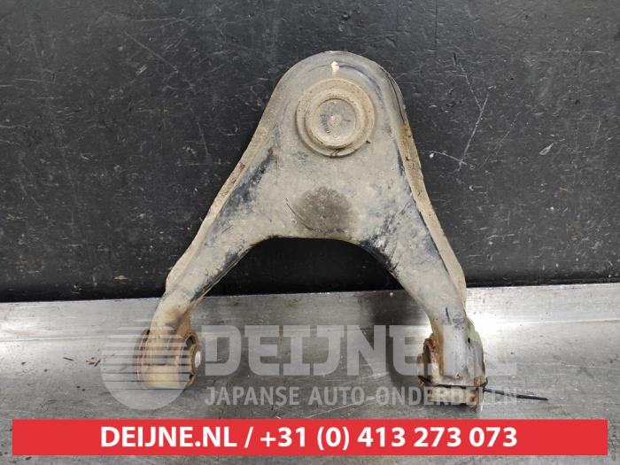 Front upper wishbone, right from a Mitsubishi L-200 2.4 Clean Diesel 4WD 2016