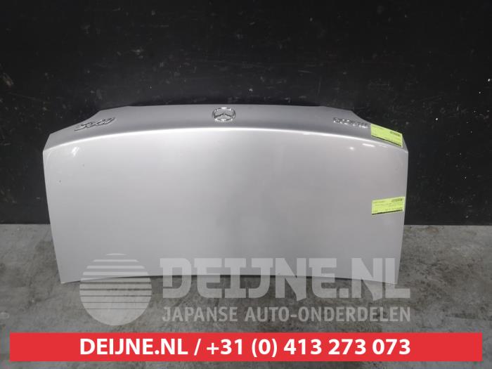 Używane Tylna klapa Mazda MX-5 (NC) 1.8i 16V Cena € 150,00 Procedura marży oferowane przez V.Deijne Jap.Auto-onderdelen BV