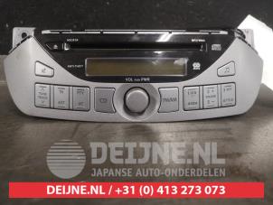 Usados Radio Suzuki Alto (GF) 1.0 12V Precio € 35,00 Norma de margen ofrecido por V.Deijne Jap.Auto-onderdelen BV