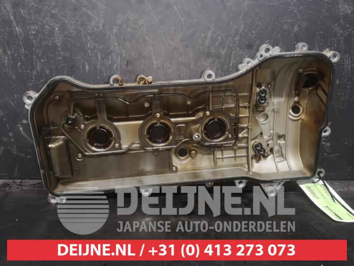 Ventildeckel van een Lexus IS (E2) 250 2.5 V6 24V 2007