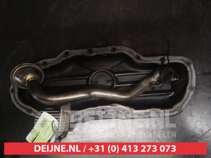 Usagé Couvercle carter Lexus IS (E2) 250 2.5 V6 24V Prix € 50,00 Règlement à la marge proposé par V.Deijne Jap.Auto-onderdelen BV