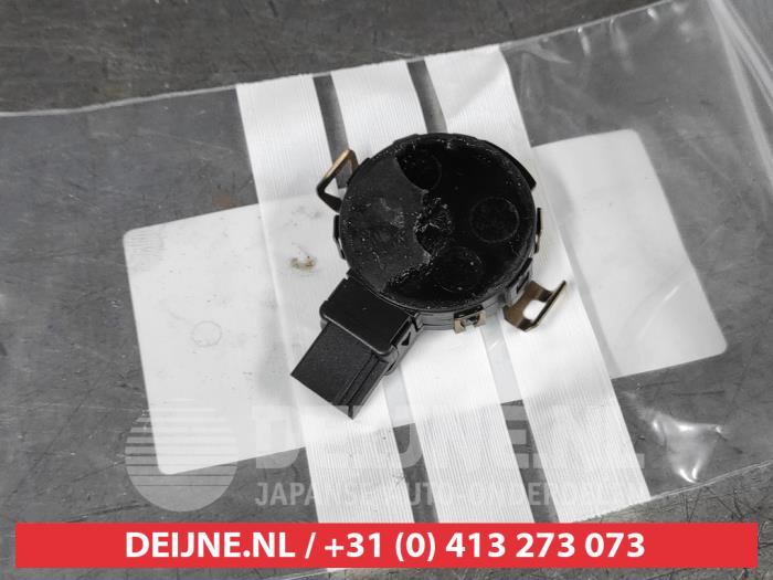 Begagnade Regnsensor Hyundai i30 (PDEB5/PDEBB/PDEBD/PDEBE) 1.0 T-GDI 12V Pris € 25,00 Marginaltabell erbjuds av V.Deijne Jap.Auto-onderdelen BV