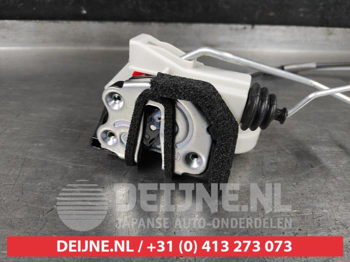 Actionneur Serrure Porte pour Kia pour Picanto pour Morning 2012-2016 81310-1Y030 81320-1Y030 Mécanisme Moteur Module Verrouillage Verrouillage Porte Centrale Voiture Serrure Porte Voiture(À Droite