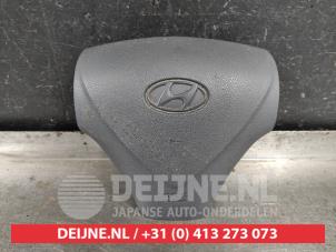 Used Left airbag (steering wheel) Hyundai Getz 1.1i 12V Price on request offered by V.Deijne Jap.Auto-onderdelen BV