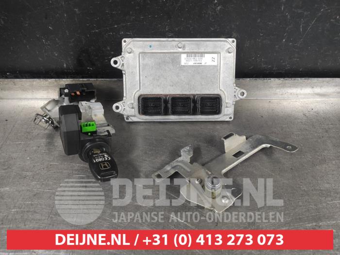Używane Stacyjka + Kluczyk Honda Insight (ZE2) 1.3 16V VTEC Cena € 150,00 Procedura marży oferowane przez V.Deijne Jap.Auto-onderdelen BV