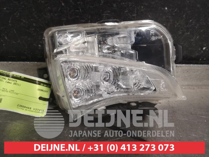 Toyota auris deals daytime running lights