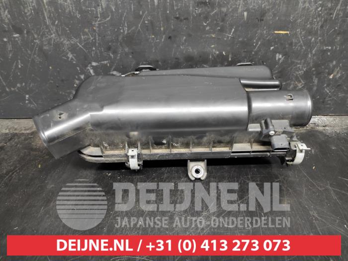 Begagnade Luftfilterhus Suzuki Swift (ZC/ZD) 1.2 Dual Jet 16V SHVS Pris € 100,00 Marginaltabell erbjuds av V.Deijne Jap.Auto-onderdelen BV