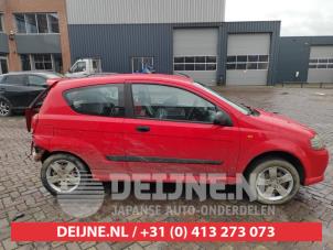 Używane Szyba drzwi prawych wersja 2-drzwiowa Chevrolet Kalos (SF48) 1.2 Cena € 35,00 Procedura marży oferowane przez V.Deijne Jap.Auto-onderdelen BV