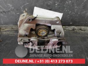 Used Rear brake calliper, left Toyota Yaris III (P13) 1.5 16V Hybrid Price € 50,00 Margin scheme offered by V.Deijne Jap.Auto-onderdelen BV