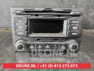 Gebrauchte Radio Kia Rio III (UB) 1.2 CVVT 16V Preis auf Anfrage angeboten von V.Deijne Jap.Auto-onderdelen BV