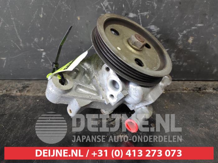 Usagé Pompe de direction Honda Civic (EG) 1.5 DXi,LSi 16V Prix € 35,00 Règlement à la marge proposé par V.Deijne Jap.Auto-onderdelen BV
