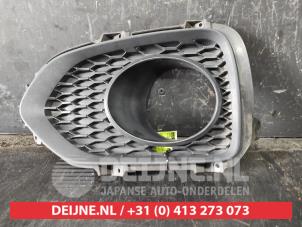 Used Bumper grille Kia Sorento II (XM) 2.4 16V 4x2 Price on request offered by V.Deijne Jap.Auto-onderdelen BV