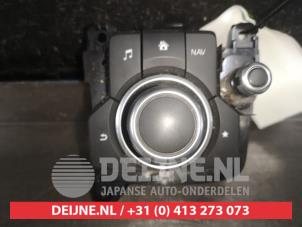 Usados Unidad de control multimedia Mazda CX-3 1.8 Skyactiv D 115 16V Precio de solicitud ofrecido por V.Deijne Jap.Auto-onderdelen BV