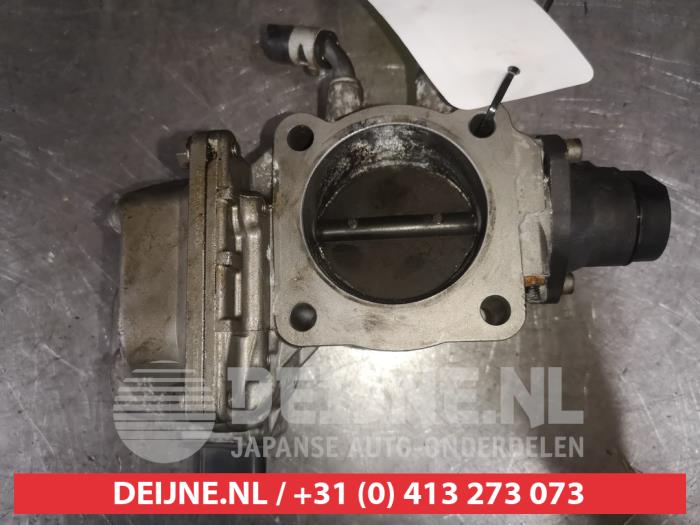 Throttle body from a Mitsubishi Space Star (DG) 1.8 16V GDI 2000