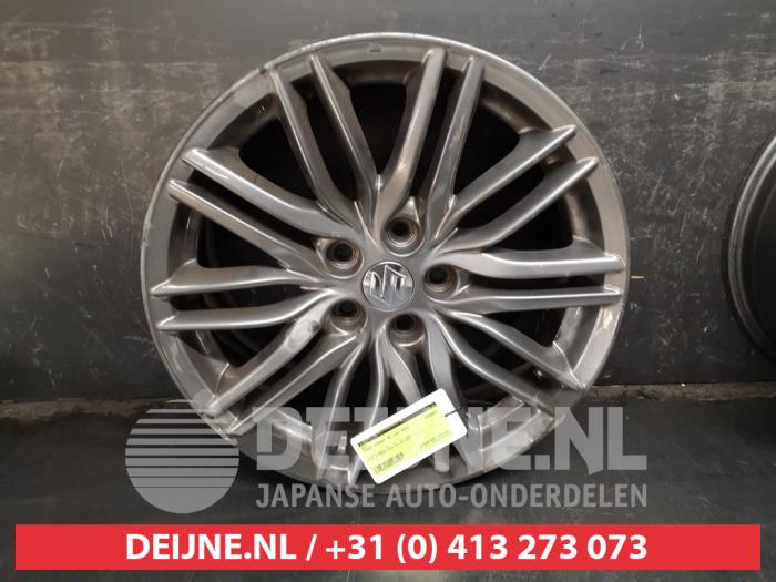 Używane Obrecz Suzuki Kizashi (FRE/FRF) 2.4 16V Cena € 75,00 Procedura marży oferowane przez V.Deijne Jap.Auto-onderdelen BV