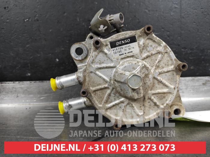 Begagnade Extra vattenpump Toyota Hilux V/VI 2.4 D4D-F 16V 4x4 Pris € 150,00 Marginaltabell erbjuds av V.Deijne Jap.Auto-onderdelen BV