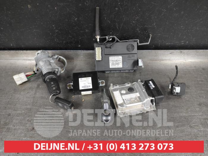 Used Engine management computer Kia Venga 1.6 CVVT 16V Price € 150,00 Margin scheme offered by V.Deijne Jap.Auto-onderdelen BV