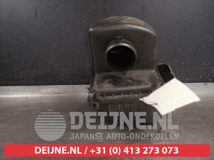 Begagnade Luftfilterhus Hyundai iX35 (LM) 1.6 GDI 16V Pris € 50,00 Marginaltabell erbjuds av V.Deijne Jap.Auto-onderdelen BV