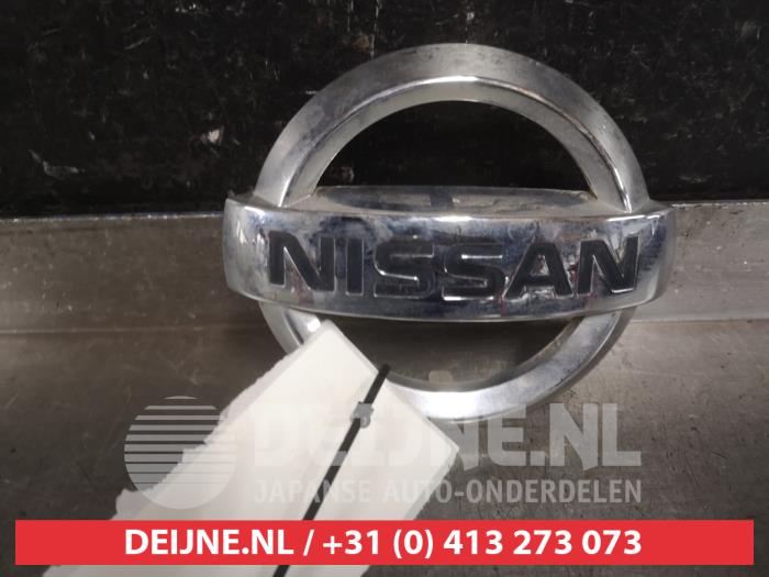 Używane Emblemat Nissan Juke (F15) 1.6 16V Cena € 25,00 Procedura marży oferowane przez V.Deijne Jap.Auto-onderdelen BV