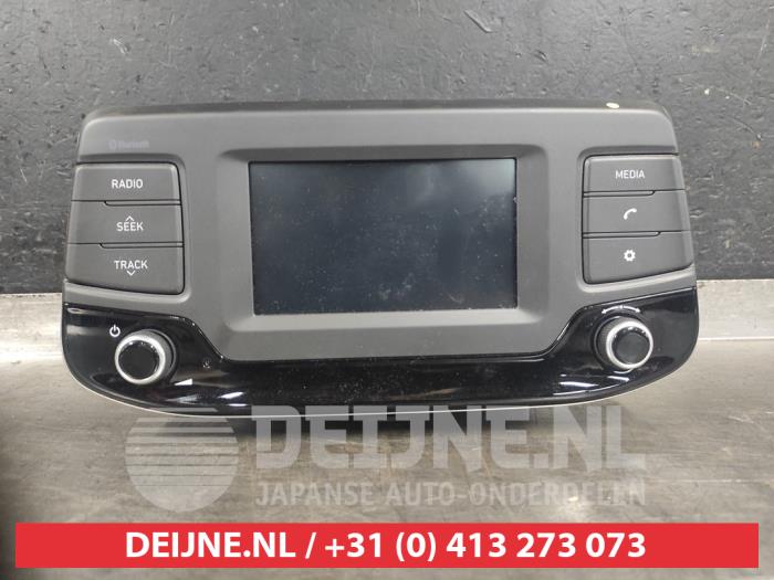 Radio de un Hyundai i30 (PDEB5/PDEBB/PDEBD/PDEBE) 1.0 T-GDI 12V 2018