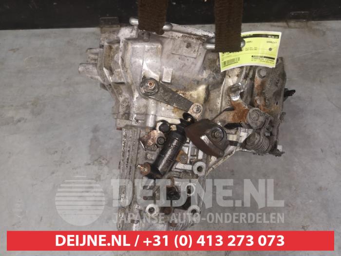 Getriebe van een Hyundai Coupe 1.6 16V 2005