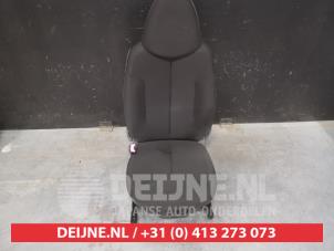 Używane Fotel lewy Toyota Aygo (B10) 1.0 12V VVT-i Cena € 75,00 Procedura marży oferowane przez V.Deijne Jap.Auto-onderdelen BV