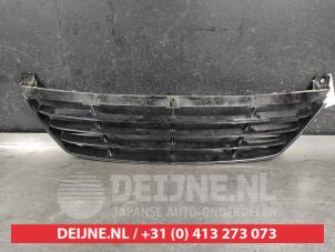 Used Bumper grille Hyundai iX35 (LM) 2.0 16V 4x4 Price on request offered by V.Deijne Jap.Auto-onderdelen BV