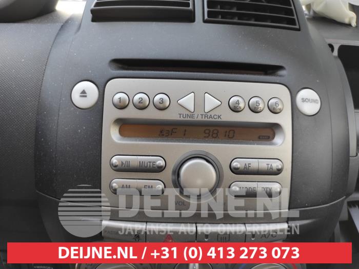Radio z Daihatsu Sirion 2 (M3) 1.3 16V DVVT 2007