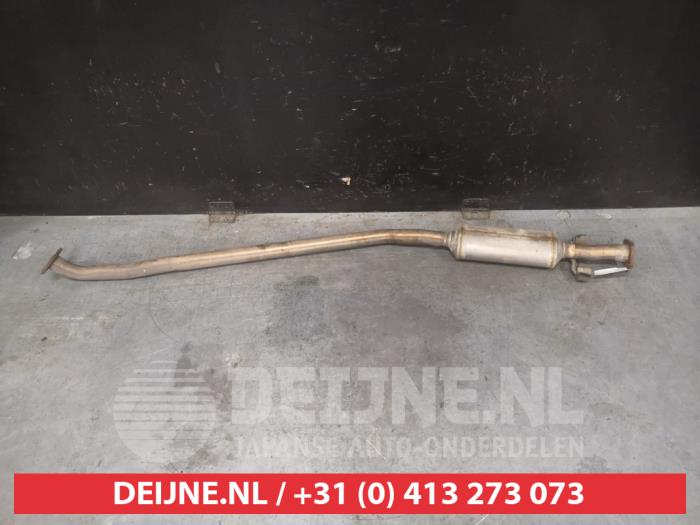 Używane Tlumik srodkowy Kia Carens I (FC/FJ) 2.0 CRDI 16V Cena € 35,00 Procedura marży oferowane przez V.Deijne Jap.Auto-onderdelen BV