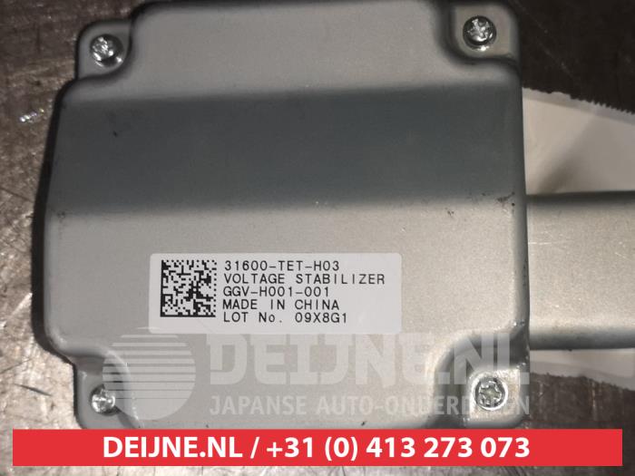 Używane DC/CD konwertor Honda Civic (FK6/7/8/9) 1.5i Turbo 16V Cena € 125,00 Procedura marży oferowane przez V.Deijne Jap.Auto-onderdelen BV