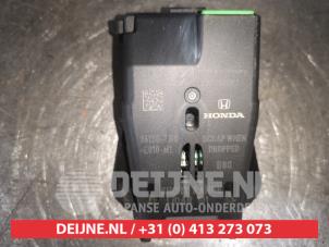 Used Radar sensor Honda Civic (FK1/2/3) 1.6 i-DTEC Advanced 16V Price on request offered by V.Deijne Jap.Auto-onderdelen BV