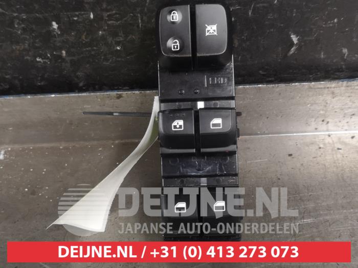 Usados Interruptor combinado de ventanillas Kia Picanto (JA) 1.0 DPi 12V Precio € 35,00 Norma de margen ofrecido por V.Deijne Jap.Auto-onderdelen BV