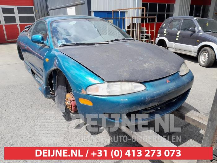 Używane Reflektor prawy Mitsubishi Eclipse (D3) 2.0 GS 16V Cena € 50,00 Procedura marży oferowane przez V.Deijne Jap.Auto-onderdelen BV