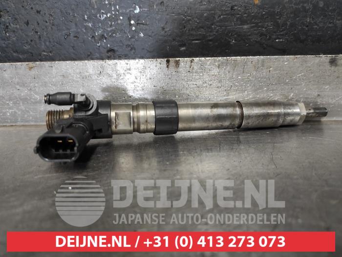Injector (diesel) from a Mitsubishi Outlander (CW) 2.2 DI-D 16V 4x4 2009