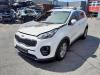 Fog light, front left from a Kia Sportage (QL), 2015 / 2022 1.6 GDI 16V 4x2, Jeep/SUV, Petrol, 1.591cc, 97kW (132pk), FWD, G4FD, 2015-09 / 2022-09, QLEF5P11; QLEF5P31 2015