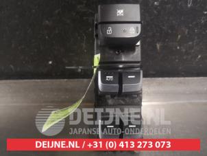Used Multi-functional window switch Kia Sportage (QL) 1.6 GDI 16V 4x2 Price on request offered by V.Deijne Jap.Auto-onderdelen BV