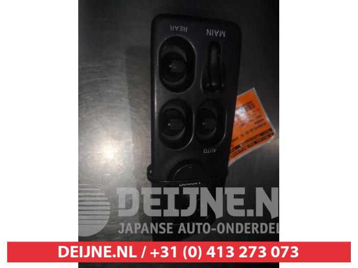 Usados Interruptor combinado de ventanillas Honda CRX (EG/EH) 1.6 ESi 16V Precio € 25,00 Norma de margen ofrecido por V.Deijne Jap.Auto-onderdelen BV
