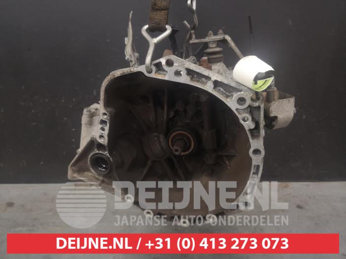 Usagé Boîte de vitesse Toyota Yaris II (P9) 1.3 16V VVT-i Prix € 150,00 Règlement à la marge proposé par V.Deijne Jap.Auto-onderdelen BV