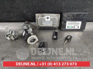 Used Ignition lock + key Chevrolet Captiva (C100) 2.4 16V 4x2 Price on request offered by V.Deijne Jap.Auto-onderdelen BV