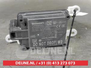 Używane Czujnik aktywnego tempomatu (zdalny) Nissan Juke (F16) 1.0 DIG-T 12V Cena na żądanie oferowane przez V.Deijne Jap.Auto-onderdelen BV