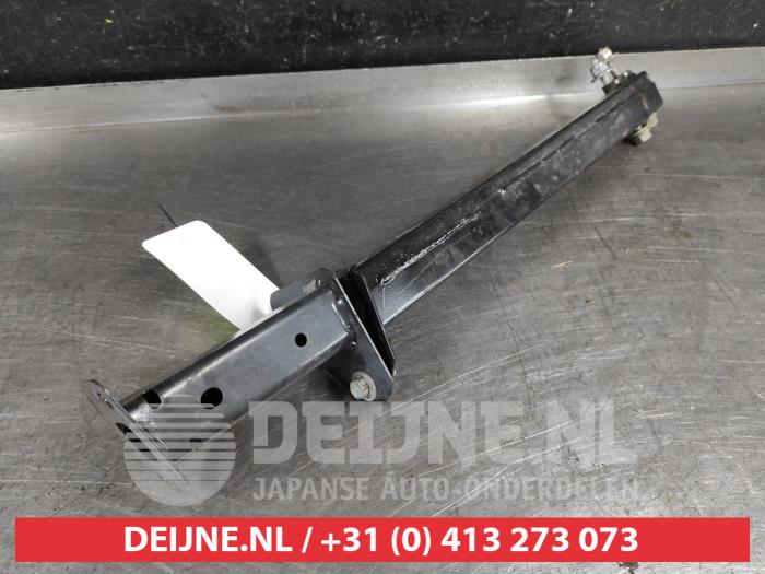 Usados Subchasis Nissan Juke (F16) 1.0 DIG-T 12V Precio € 100,00 Norma de margen ofrecido por V.Deijne Jap.Auto-onderdelen BV
